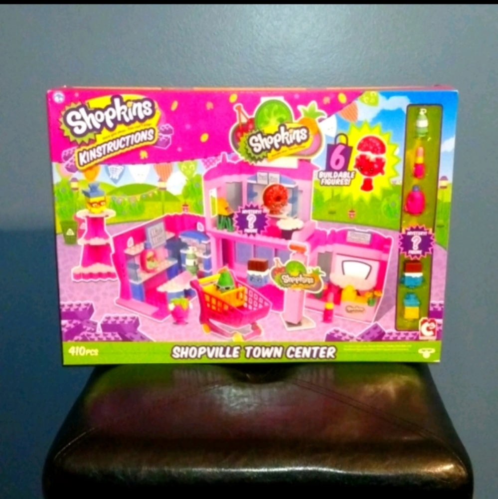Shopkins Kinstructions- Shopville Town Center